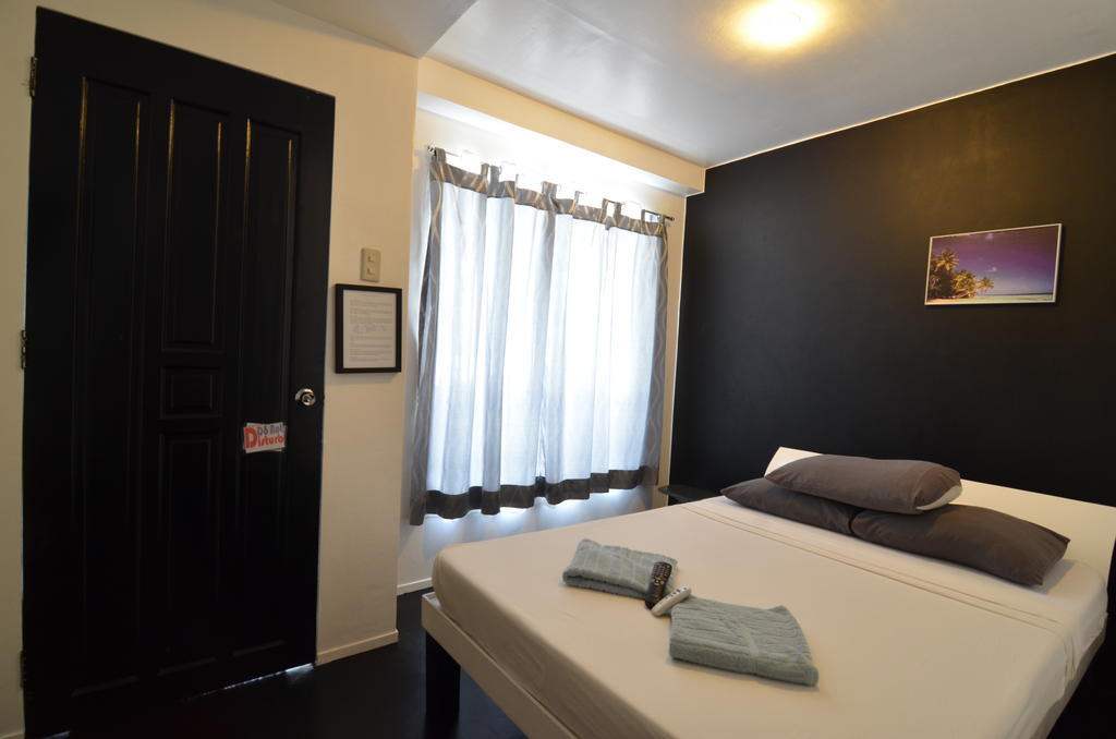 Island Nook Hotel Balabag  Chambre photo
