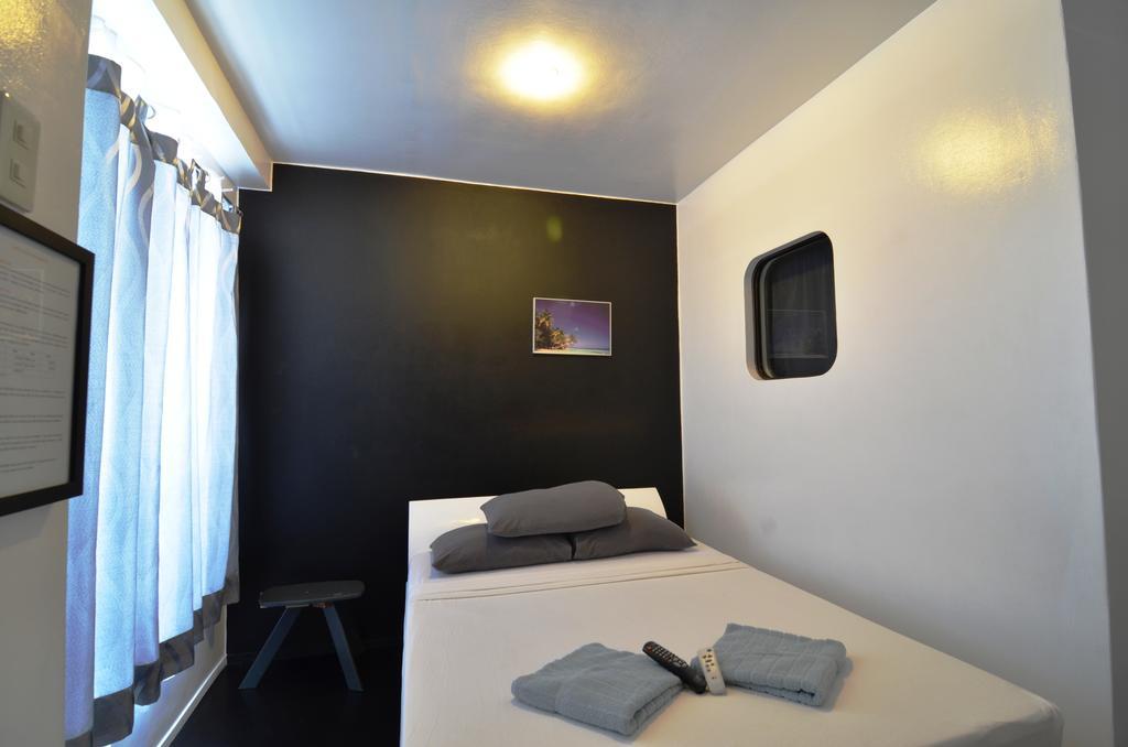 Island Nook Hotel Balabag  Extérieur photo